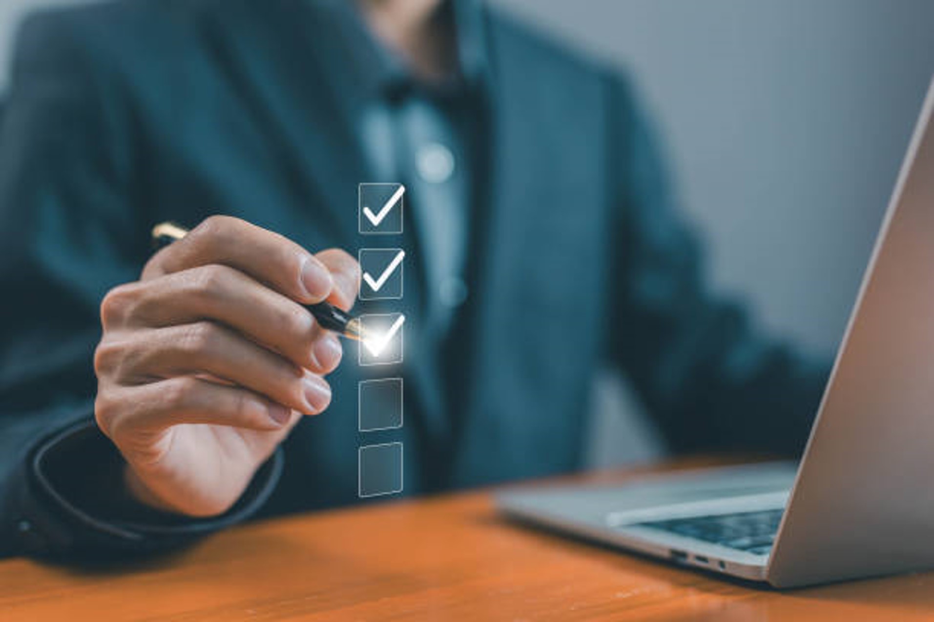 10 actions décisives pour protéger votre PME des cyberattaques pendant les vacances d’été